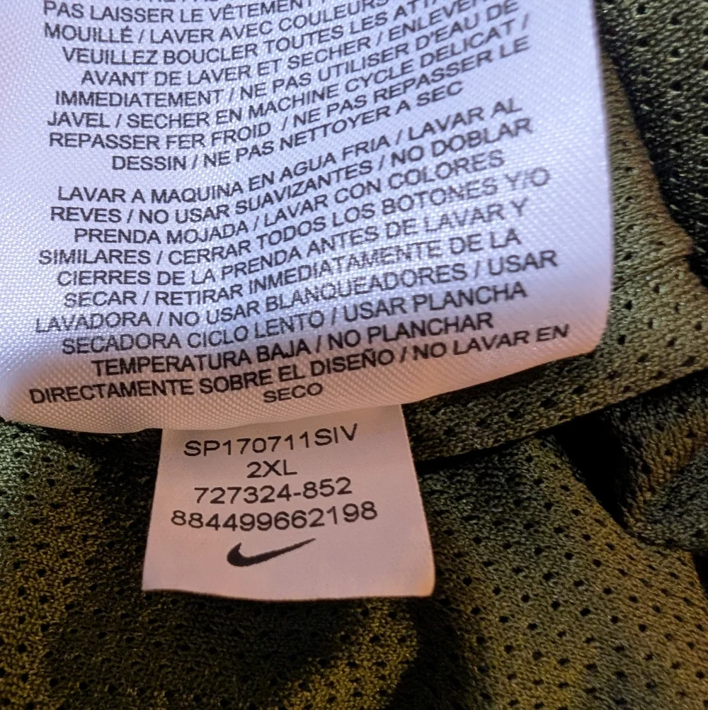 Vintage Nike Men's XXL Colorblock Hooded Windbreaker‎
